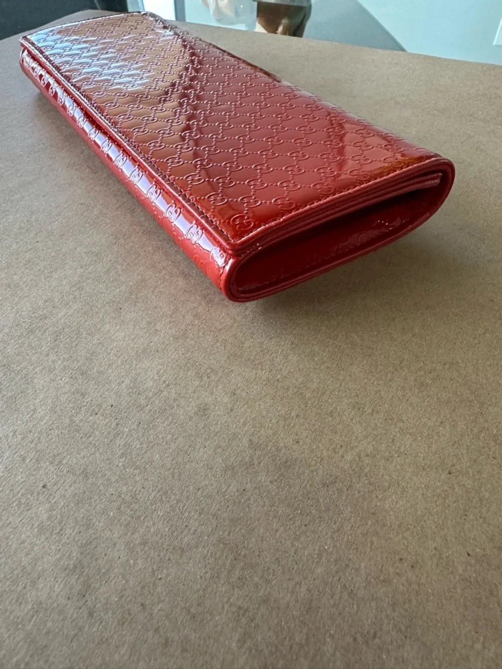 Gucci Glossy Red Patent GG Continental Clutch Wallet - Picture 4 of 12